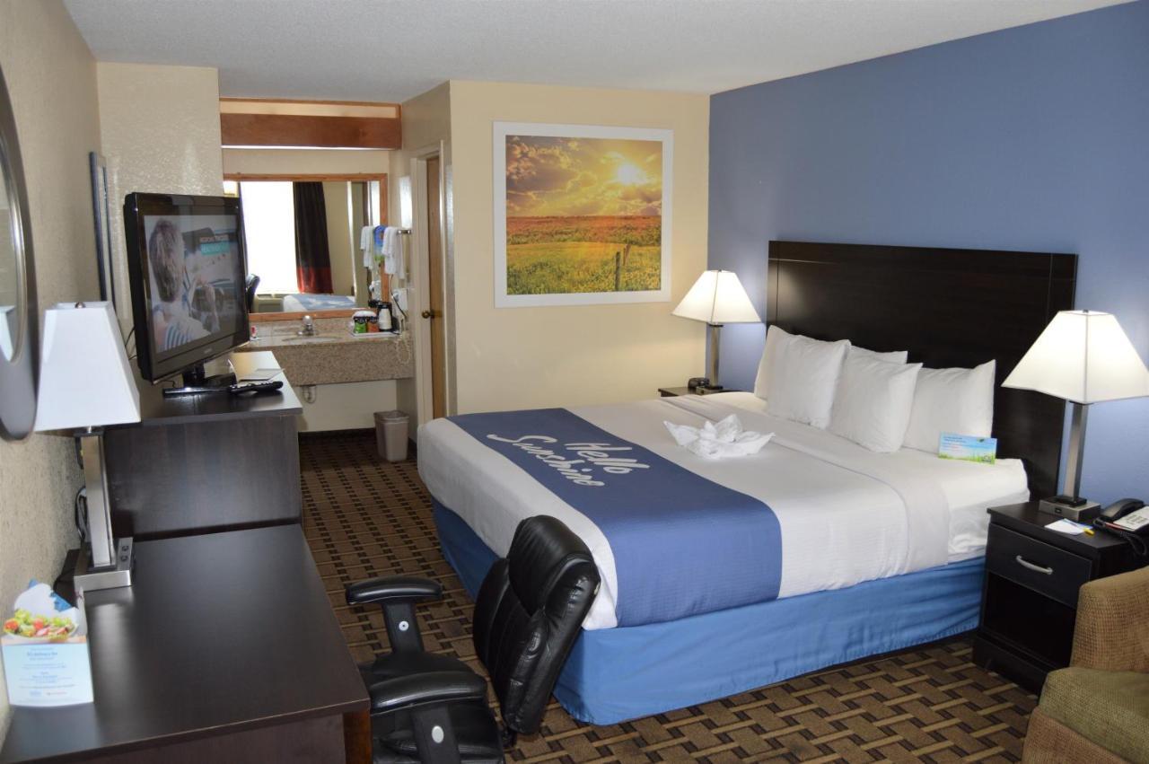 Days Inn By Wyndham Easley West Of Greenville/Clemson Area Exterior foto